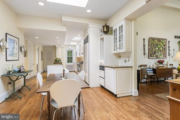 Dining room, Interior, Kitchen, Recessed Lighting, Wood Texture Flooring