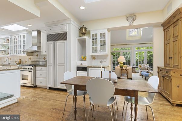 Dining room, Interior, Kitchen, Recessed Lighting, Stainless Steel Appliances, Wood Texture Flooring