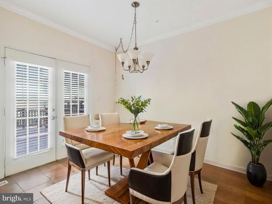 Chandelier, Dining room, Interior