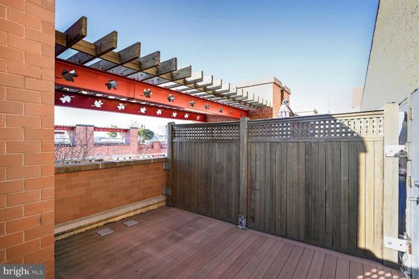 Exterior, Wood Texture Flooring