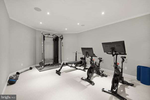 Fitness Equipment, Interior, Recessed Lighting