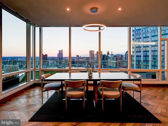 Dining room, Interior, Pendant Lights, Recessed Lighting, Water, Wood Texture Flooring