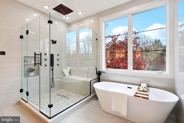 Bathroom, Free Standing Baths, Glass Shower, Interior, Recessed Lighting