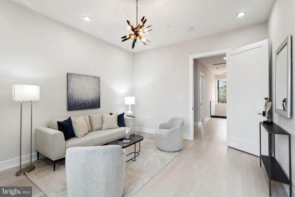 Interior, Living room, Pendant Lights, Recessed Lighting, Wood Texture Flooring