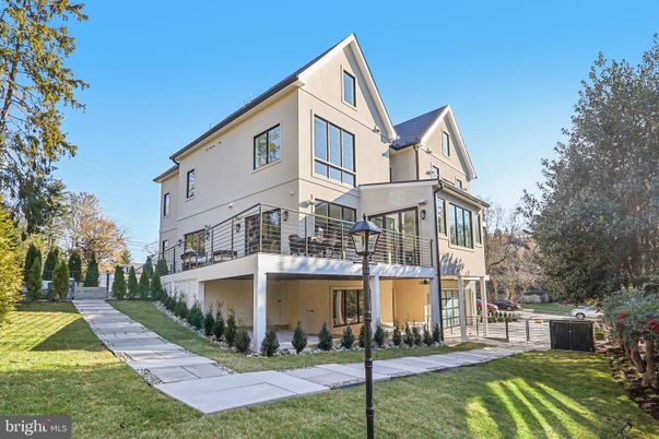 Backyard, Exterior, Facade, Farmhouse