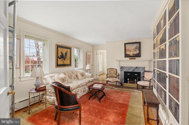 Fireplace, Interior, Living room