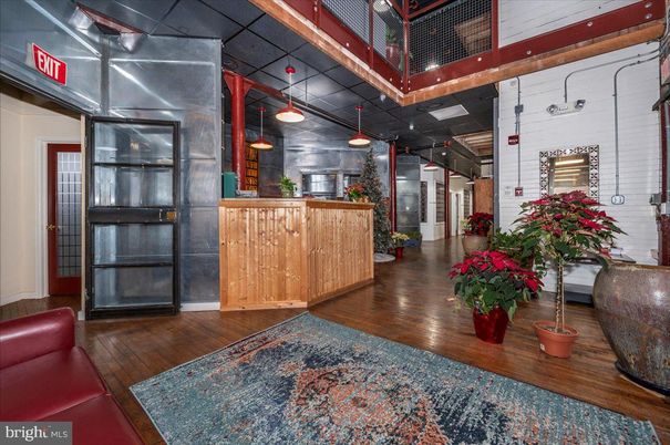 Interior, Pendant Lights, Wood Texture Flooring