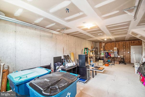 Interior, Recessed Lighting, Wooden Walls
