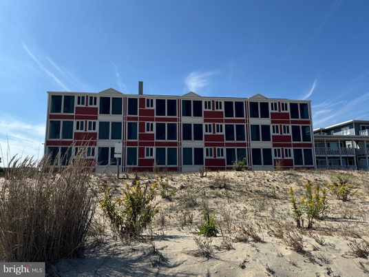 Exterior, Facade, Condo Building
