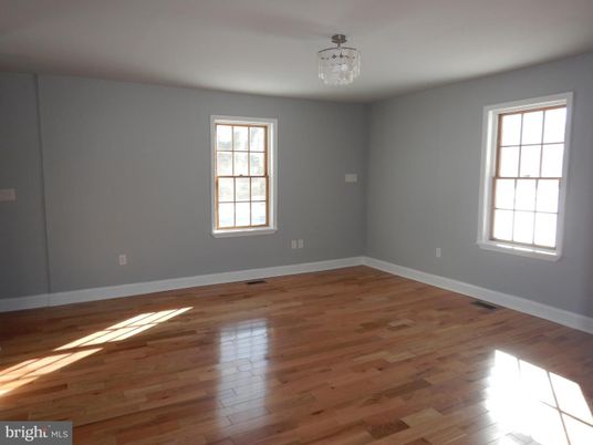 Chandelier, Empty room, Interior, Wood Texture Flooring