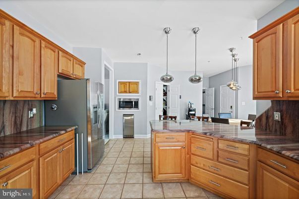 Interior, Kitchen, Pendant Lights, Stainless Steel Appliances