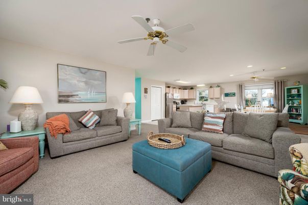 Interior, Kitchen, Living room, Recessed Lighting, Stainless Steel Appliances