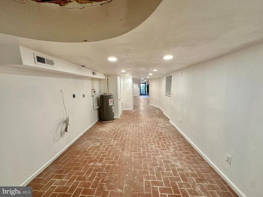Elevator, Interior, Recessed Lighting