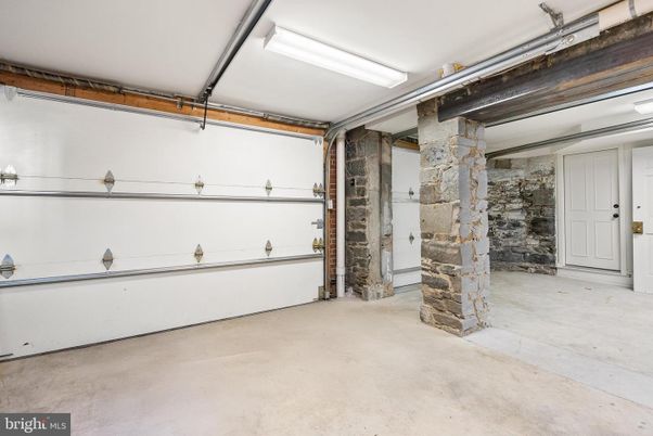 Garage, Interior, Stone Walls