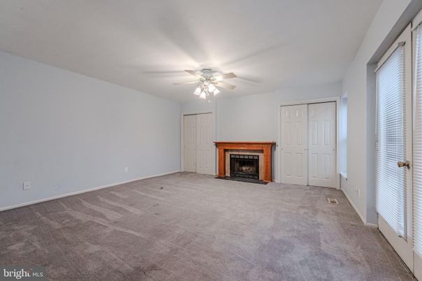 Empty room, Fireplace, Interior