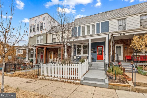 Exterior, Facade, Brick Facade, Rowhouse