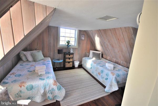 Bedroom, Interior, Wood Texture Flooring, Wooden Walls