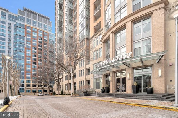 Exterior, Facade, Condo Building