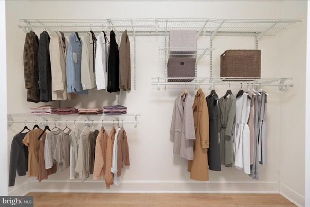 Interior, Walk-in Closets, Wood Texture Flooring