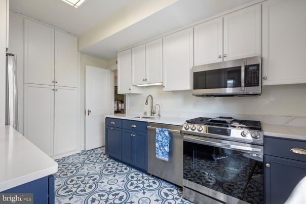 Interior, Kitchen, Stainless Steel Appliances
