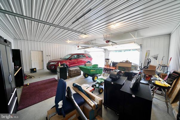 Garage, Interior