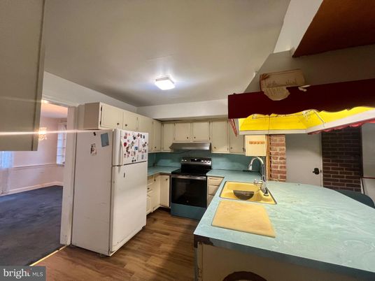 Interior, Kitchen, Wood Texture Flooring