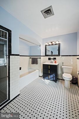 Bathroom, Glass Shower, Interior