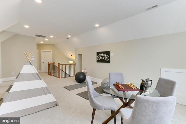 Dining room, Interior, Recessed Lighting