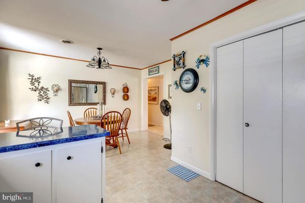 Dining room, Interior