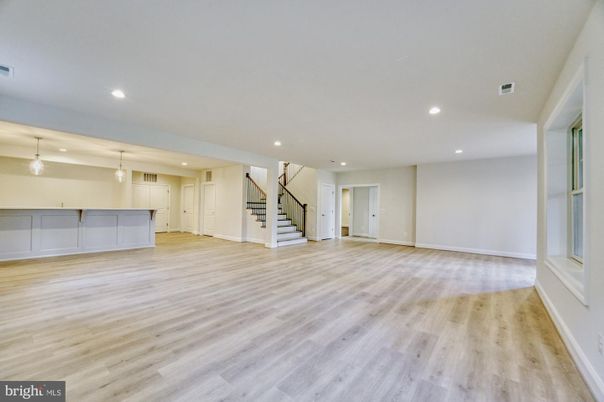 Empty room, Interior, Pendant Lights, Recessed Lighting, Wood Texture Flooring