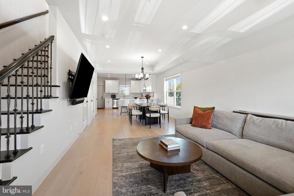 Chandelier, Dining room, Interior, Kitchen, Living room, Recessed Lighting, Wood Texture Flooring