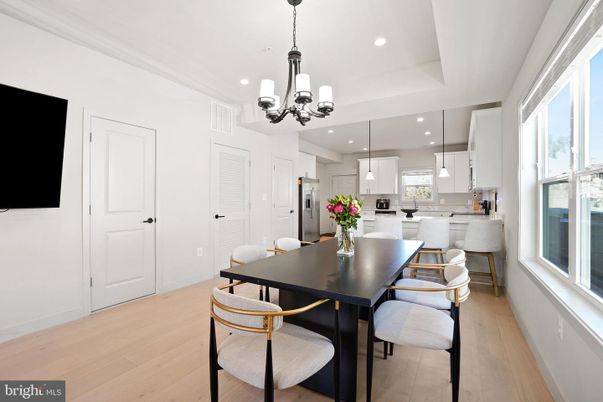 Chandelier, Dining room, Interior, Kitchen, Pendant Lights, Recessed Lighting, Wood Texture Flooring