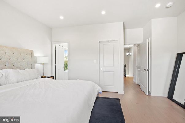 Bedroom, Interior, Pendant Lights, Recessed Lighting, Wood Texture Flooring