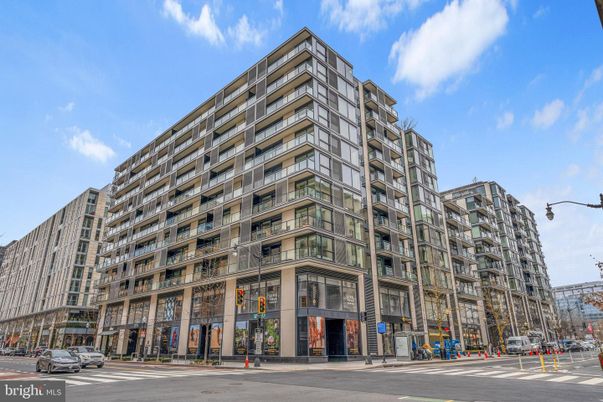 Exterior, Facade, Condo Building