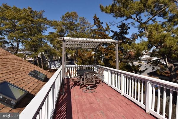 Exterior, Wood Texture Flooring
