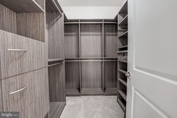 Interior, Walk-in Closets