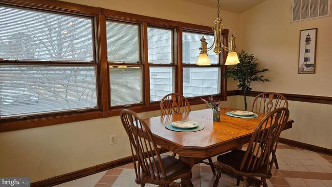 Dining room, Interior, Pendant Lights