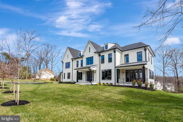 Backyard, Exterior, Facade, Farmhouse