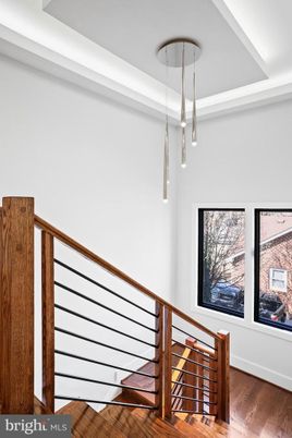 Interior, Pendant Lights, Wood Texture Flooring