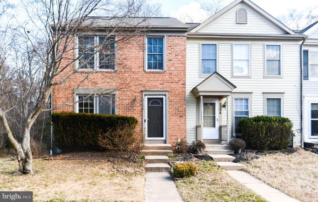 Exterior, Facade, Brick Facade, Georgian
