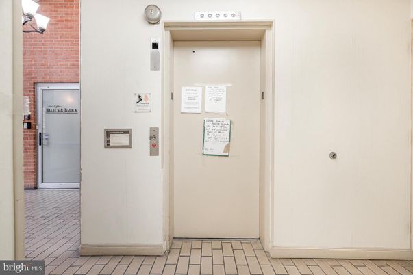 Elevator, Interior, Stone Walls