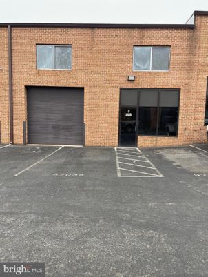 Attached, Exterior, Facade, Brick Facade, Rowhouse