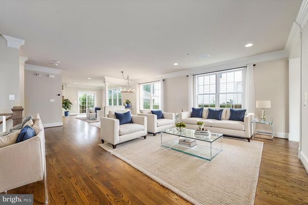 Interior, Living room, Pendant Lights, Recessed Lighting, Wood Texture Flooring