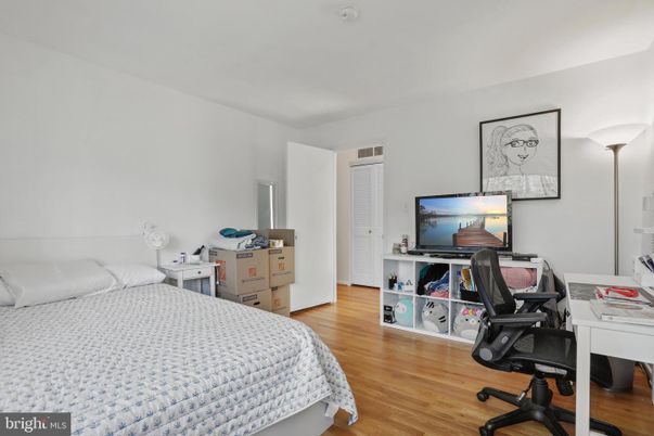 Bedroom, Home Office, Interior, Wood Texture Flooring
