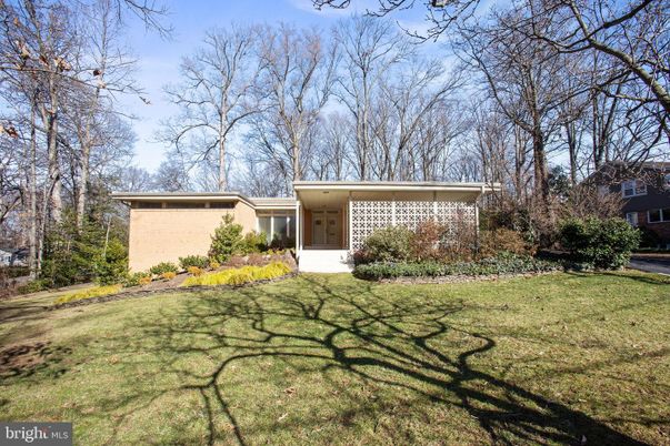 Backyard, Exterior, Facade, Ranch