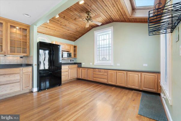 Interior, Kitchen, Recessed Lighting, Wooden Ceilings, Wood Texture Flooring