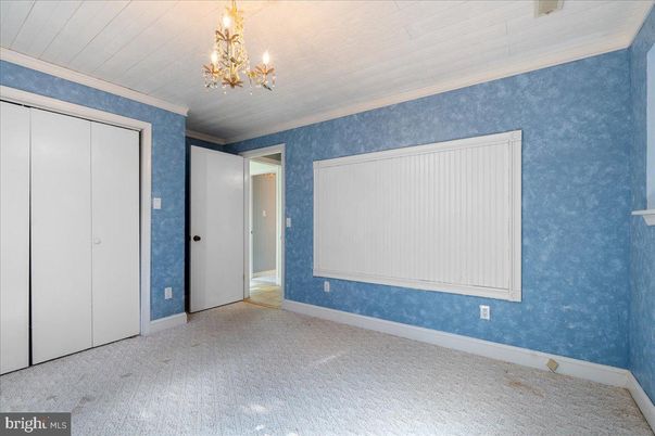 Chandelier, Empty room, Interior