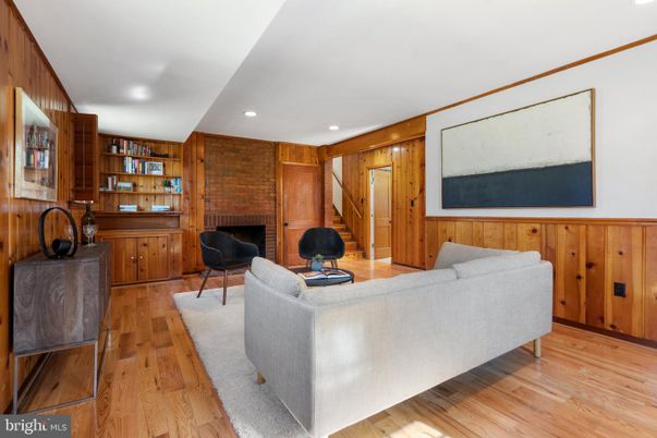 Interior, Living room, Recessed Lighting, Wood Texture Flooring, Wooden Walls