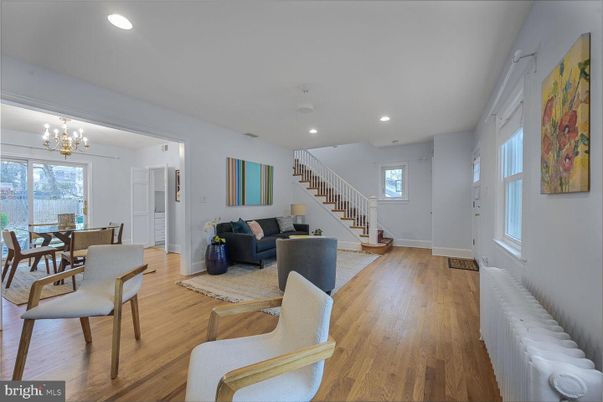 Chandelier, Dining room, Interior, Living room, Recessed Lighting, Wood Texture Flooring