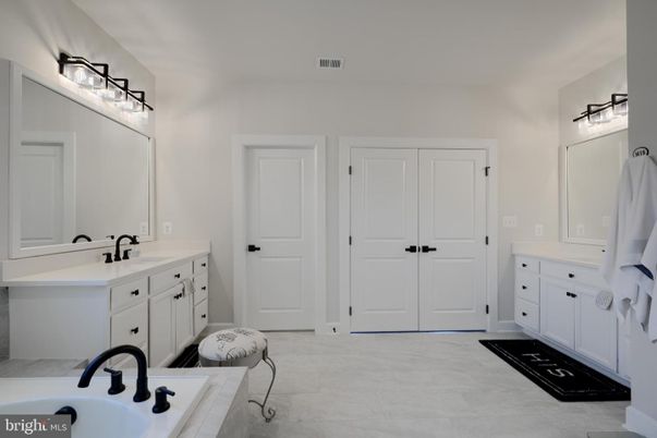 Bathroom, Dual Sink Vanities, Interior